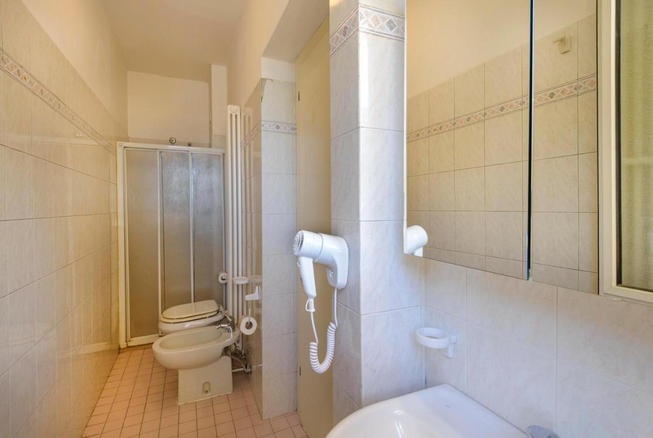 Residence Royal Rimini Bagian luar foto