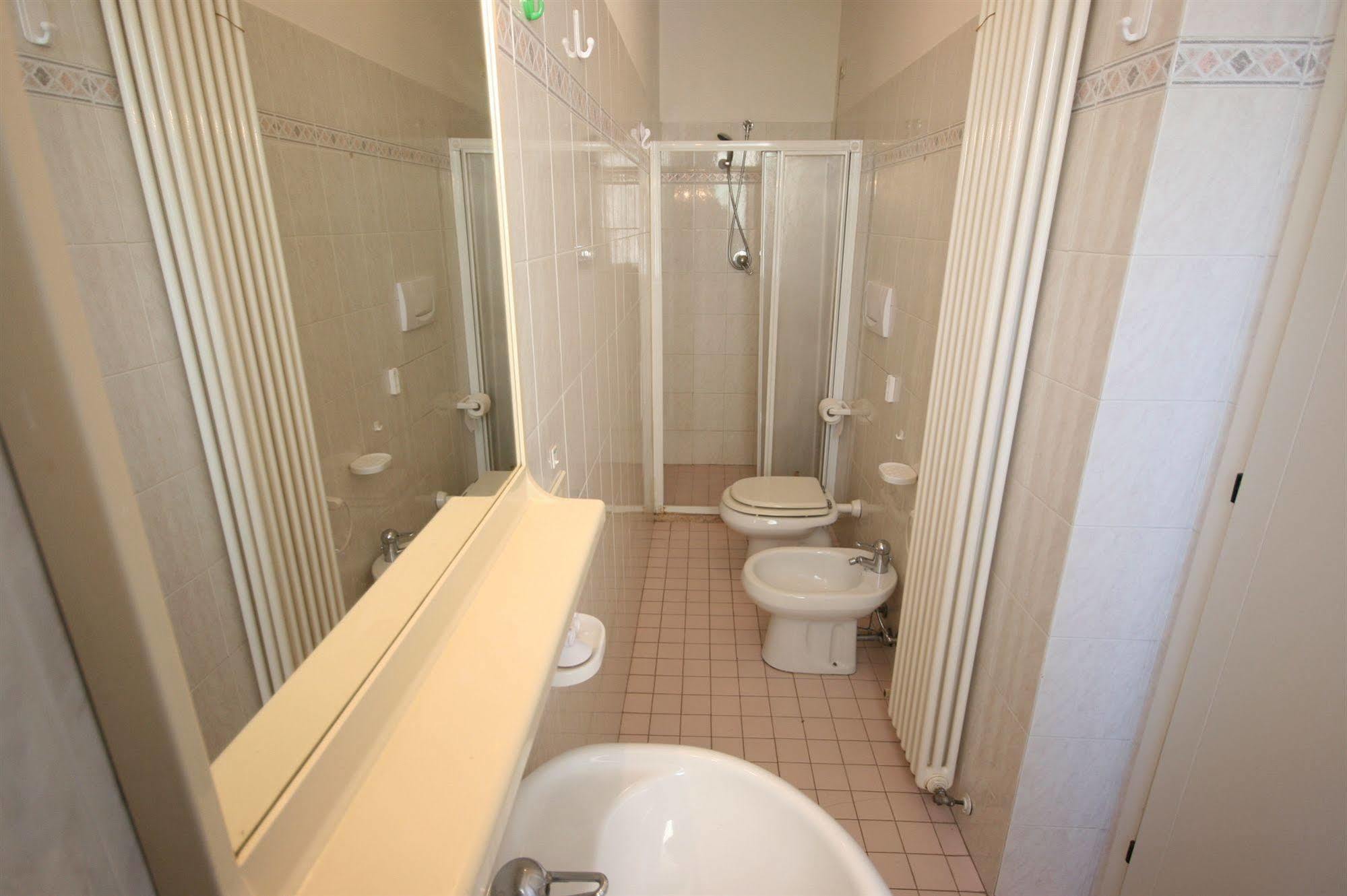 Residence Royal Rimini Bagian luar foto