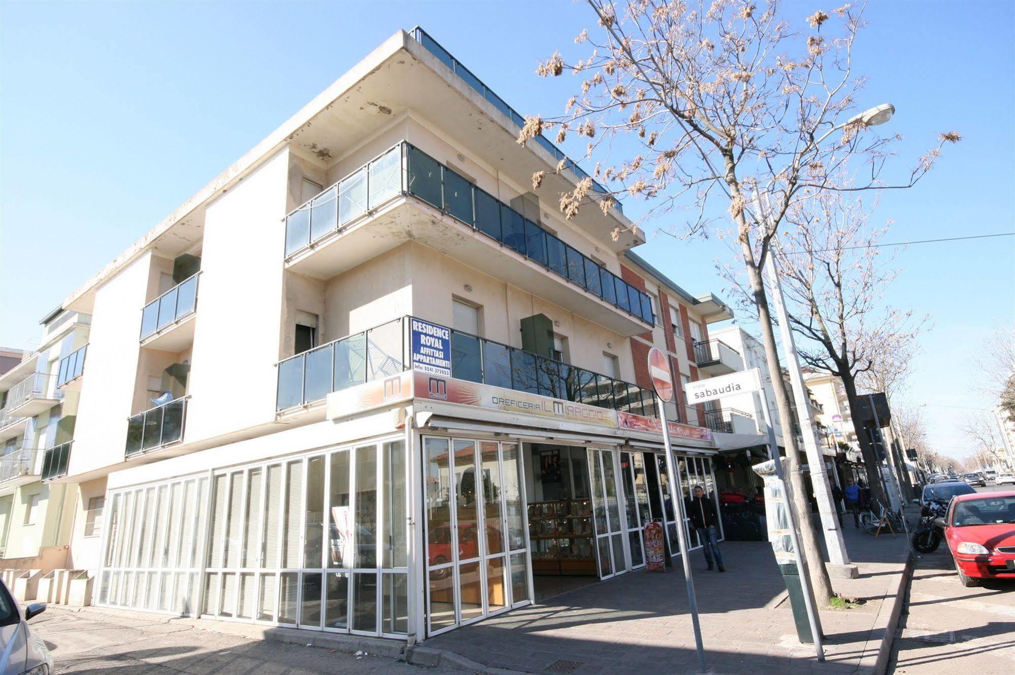 Residence Royal Rimini Bagian luar foto